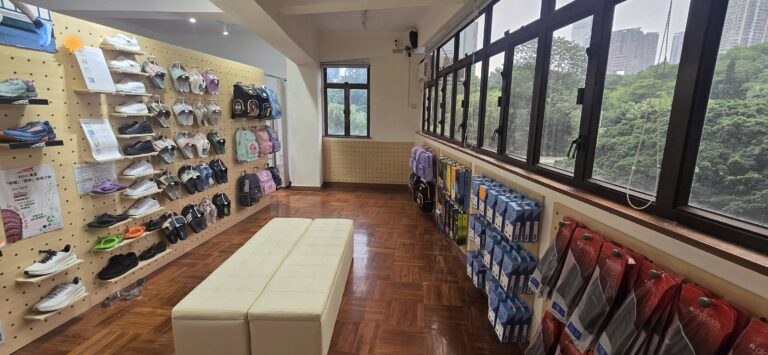 ecsteps健步功能鞋及鞋墊專門店現己開張，提供 學生鞋_護脊書包_impact_即製熱鞋墊_運動鞋_足部檢查